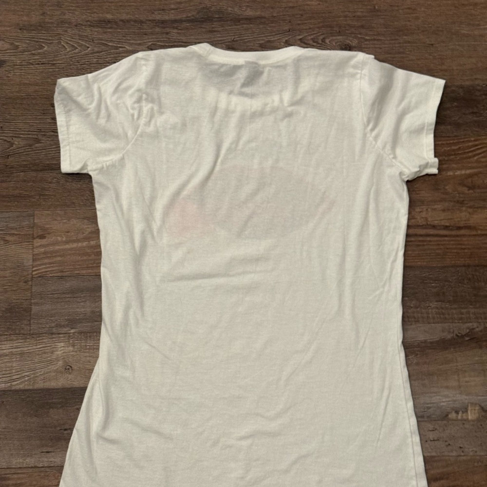 New Without Tag Women’s Large White Red Hot Chili Peppers Tshirt Lips Trendy! - Picture 7 of 8